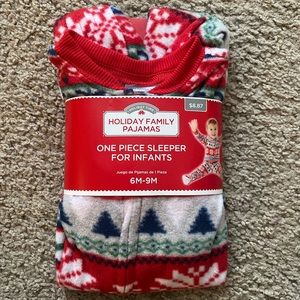 NWT Cozy Winter Baby PJs